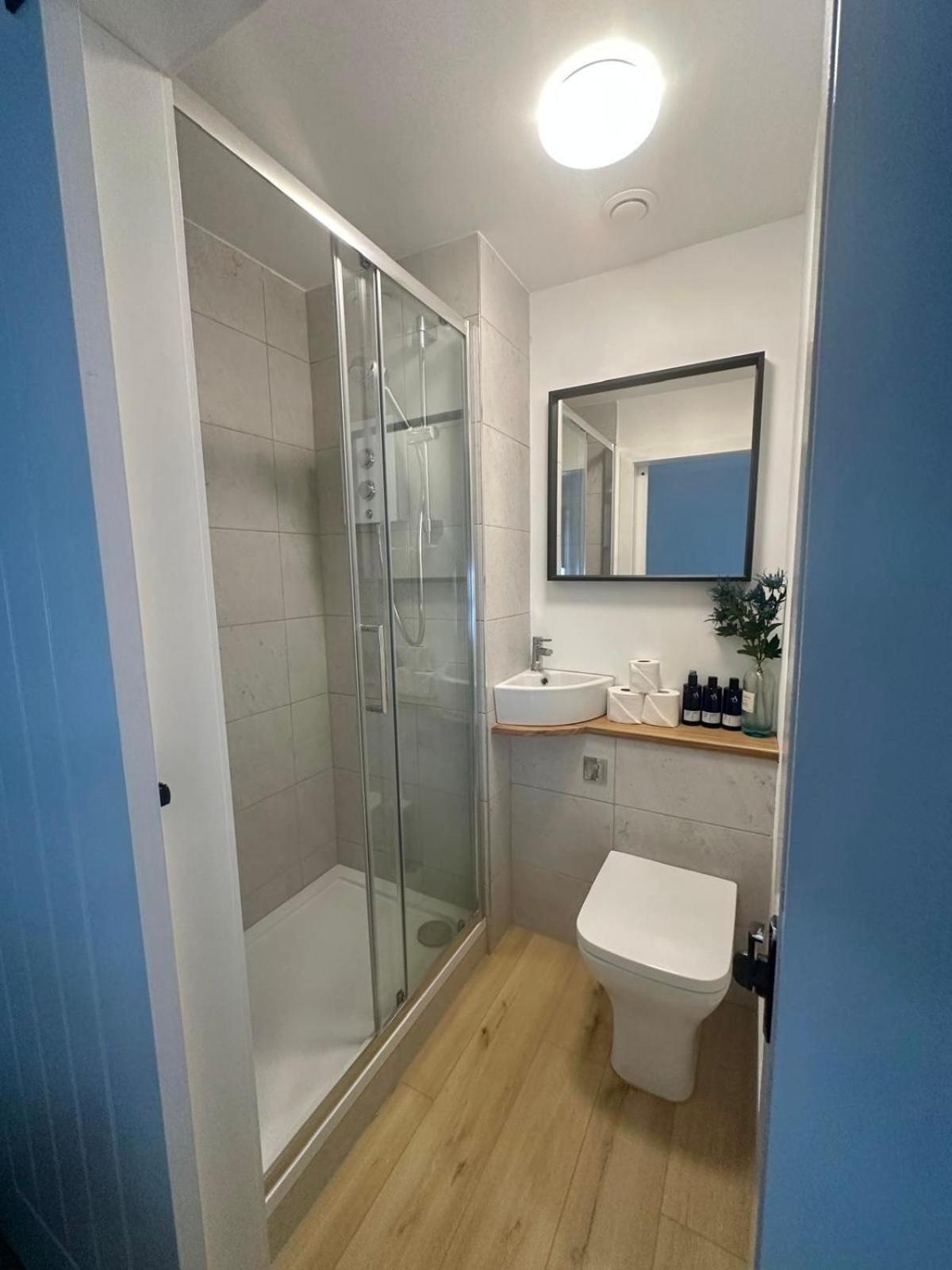 Holyrood Central Apartment Edinburgh Ngoại thất bức ảnh