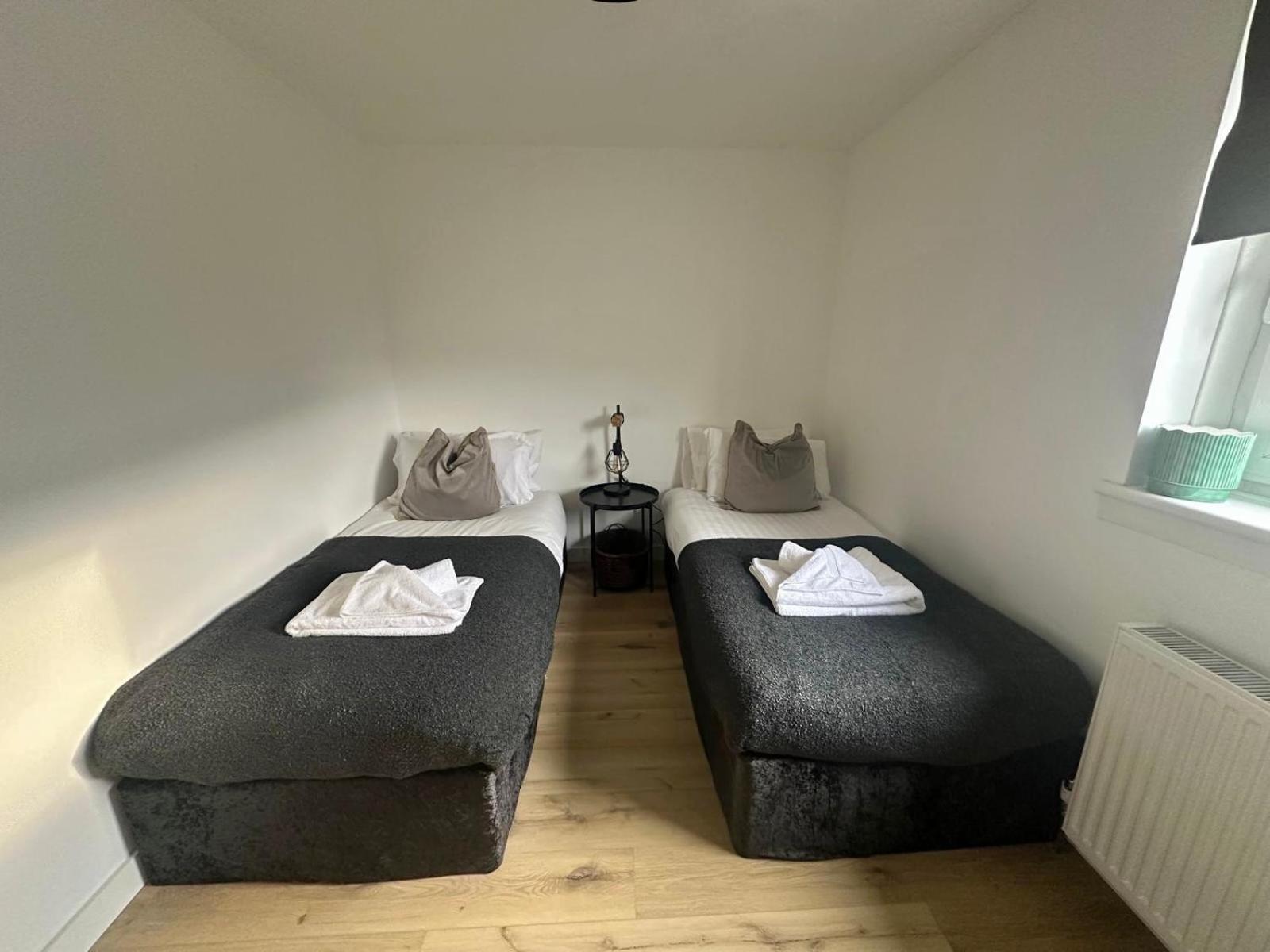 Holyrood Central Apartment Edinburgh Ngoại thất bức ảnh